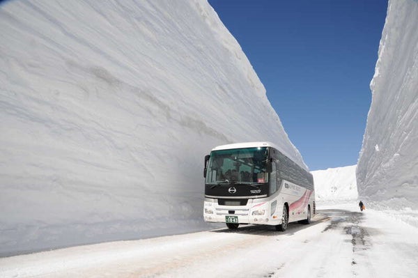 【JR和歌山駅発】 雪の大谷・立山黒部アルペンルート・黒部峡谷鉄道トロッコ列車と上高地&飛騨高山・宇奈月温泉3日間1